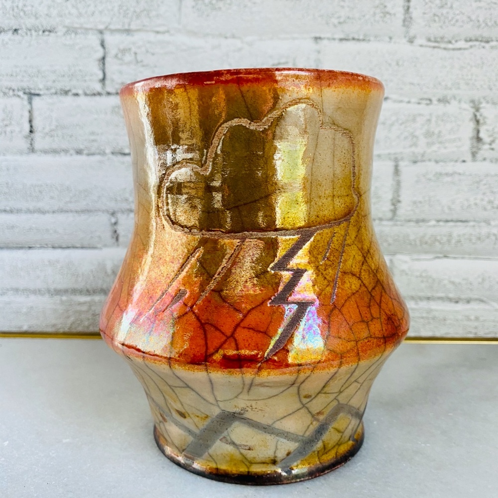 Studio Pottery Vase Handmade - Picture 2 of 10